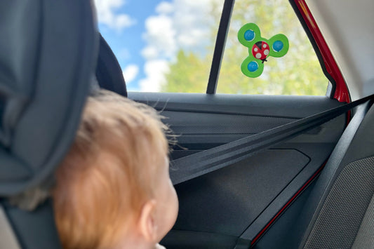 Fidget spinner för baby – underhållande leksak i bilen under resan