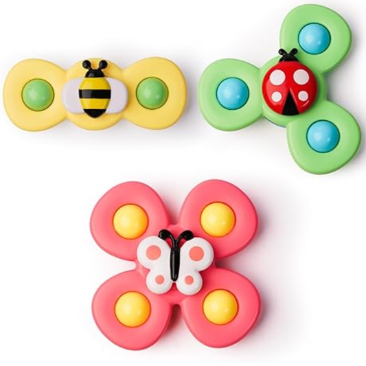 Tre färgglada snurrande aktivitetsleksaker till småbarn. Stora fidget spinner som låter och rör på sig. Perfekt att ha med sig på flyg, i bil eller på tåget. Med sugpropp för att sätta fast överallt
